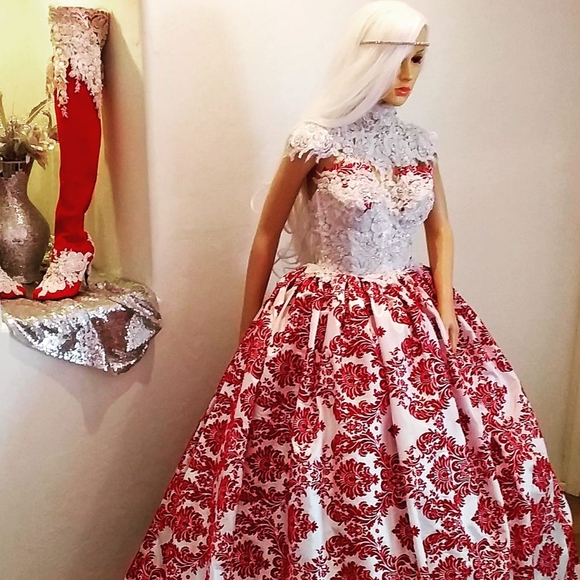 SAMPLE GOWN ONLY- FRANCES Red & White Damask Lace Wedding Ballgown - Picture 1 of 3